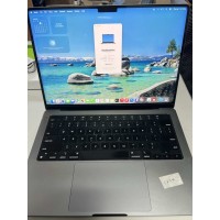 APPLE Laptop